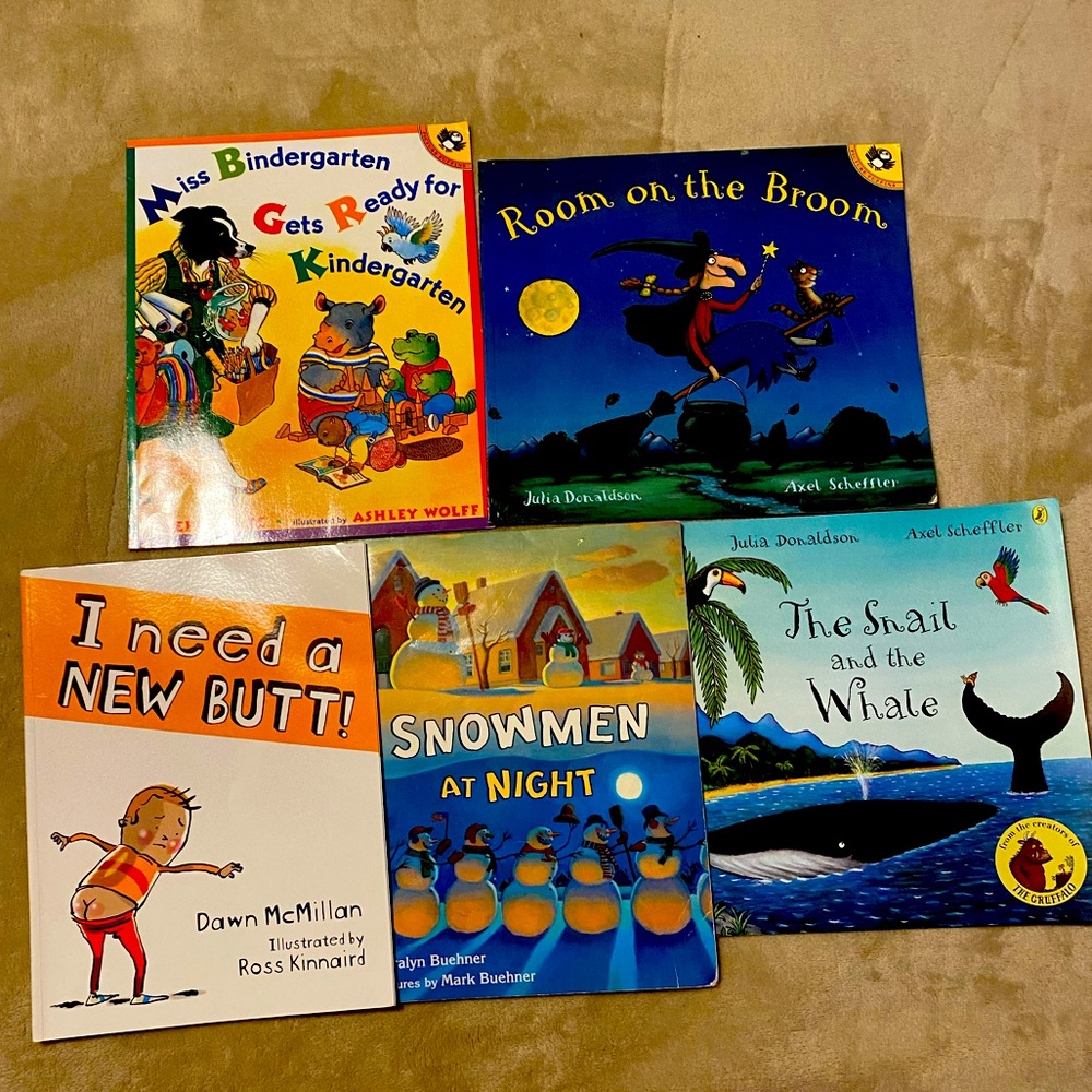 5 Soft Back Childers Book Bundle ,  Teachers Children’s Reading books 💕